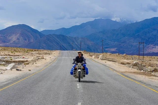 Magnetic hill, Leh