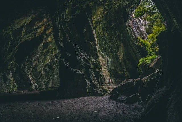Kalladanthy Natural Cave